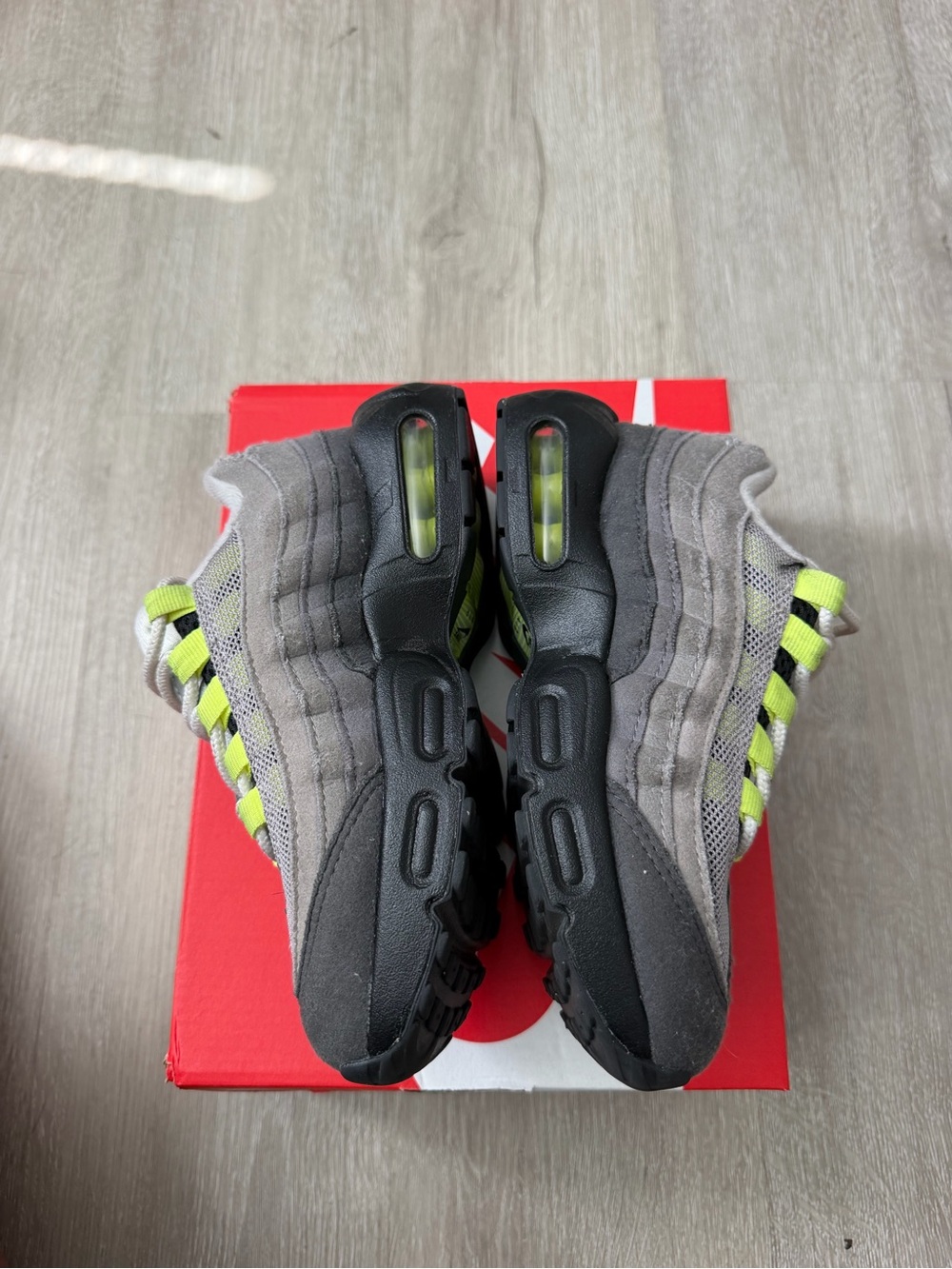 Nike Air Max 95 Kids Sz 13c Black Neon Yellow - Picture 5 of 7